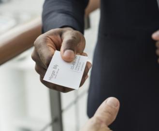 5 Tips for a Winning Business Card